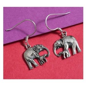 🆕 Artisan Crafted Elephant Earrings in SS